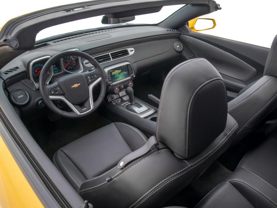  Chevrolet Camaro SS Convertible 2013 года  (фото 18 из 24)